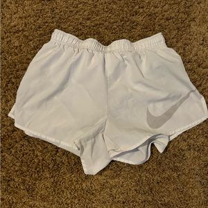 Nike Dri-Fit Shorts - S